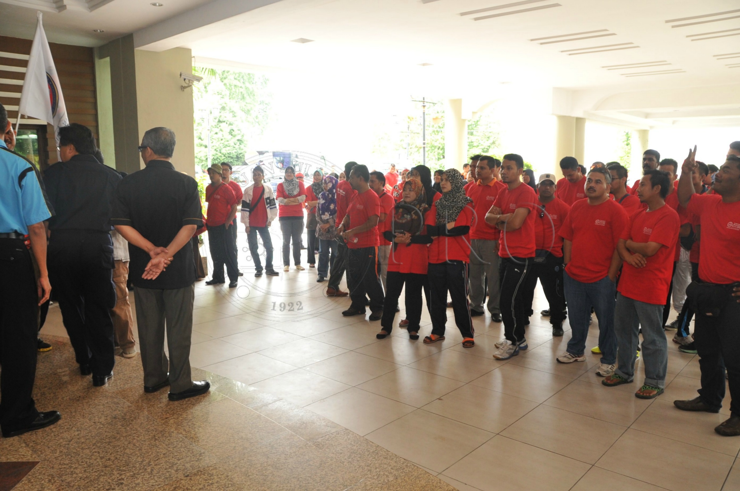 PRO 15 1 RESQ HAS 4214